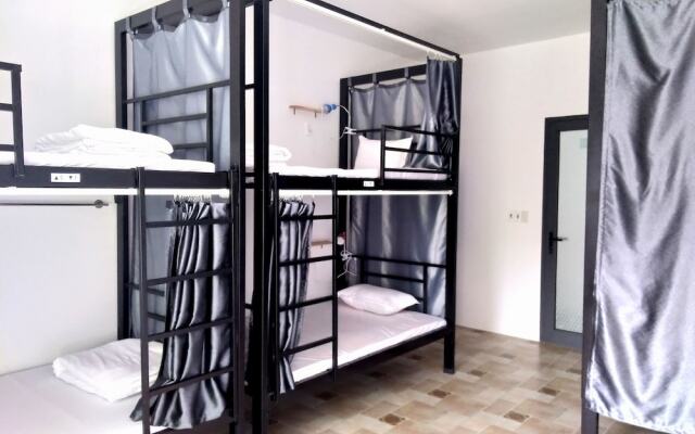Forever Young Hostel