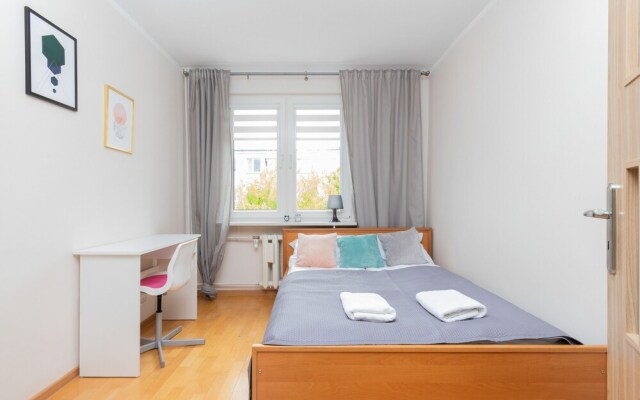 Cozy Apartament Redłowo by Renters