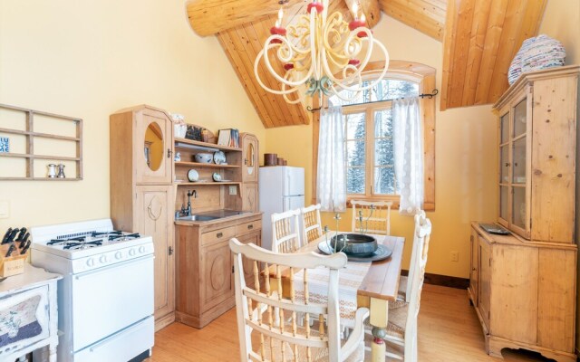 Hilltop Hideaway by Exceptional Stays