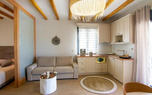 Aphrodite Stone Apartments