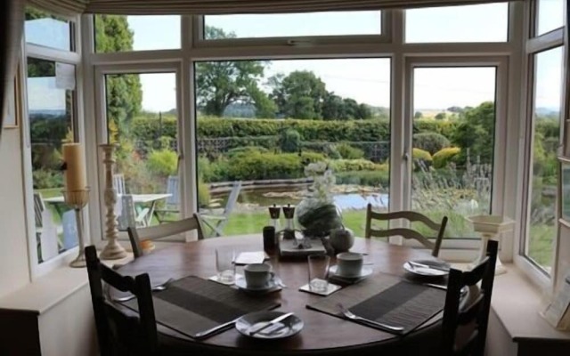 Mortimer Trail B & B