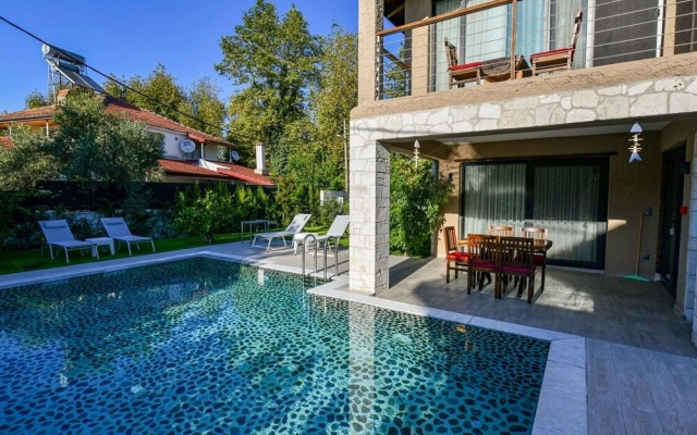 Fethiye'de Ozel Havuzlu Luks Villa Orange