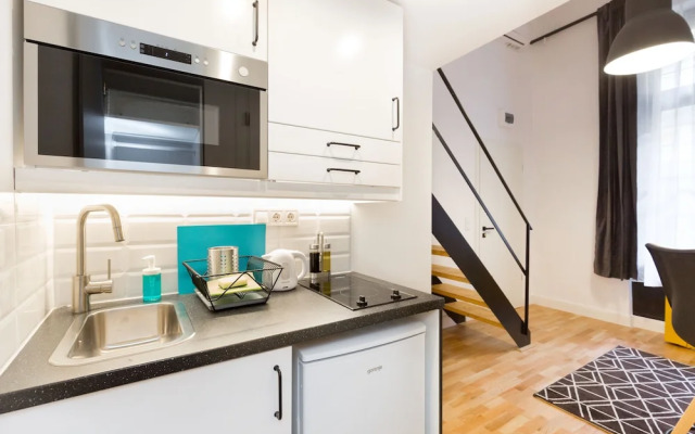 Leah Studios