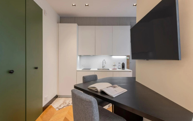 Milan Royal Suites & Luxury Apartments