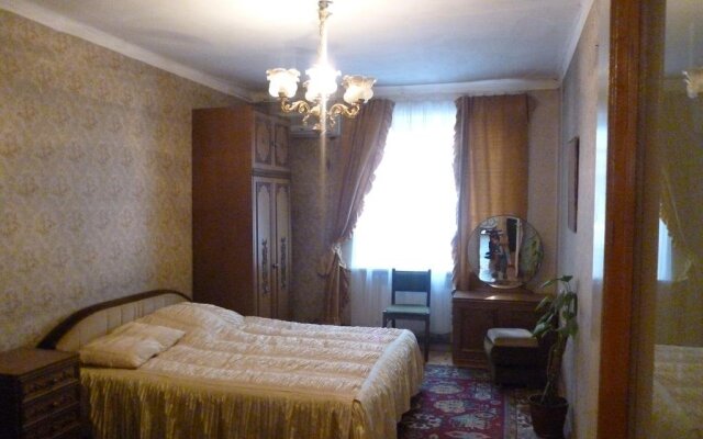 Center Hostel and Tours