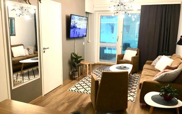 StarHomes Studio Lux 10