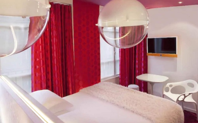 Отель Georgette