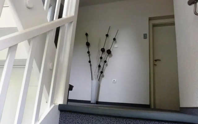 Rooms 73