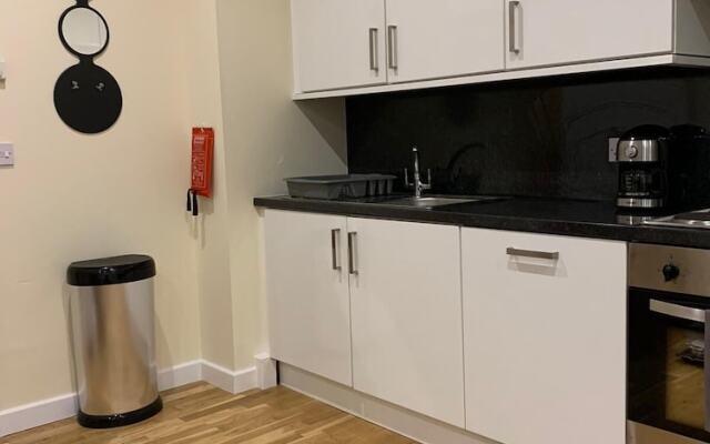 Unique & Stylish 2 Bed Apartment