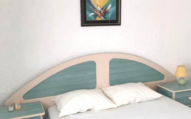 Apartment With 2 Bedrooms in Flic en Flac, With Wonderful Mountain Vie