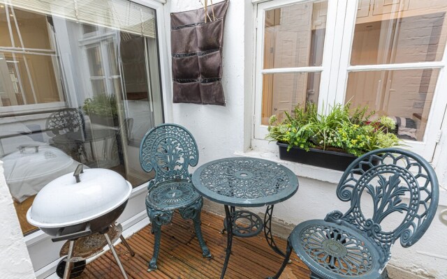 Altido Homely 2-Bed Flat W/ Private Courtyard In Bloomsbury