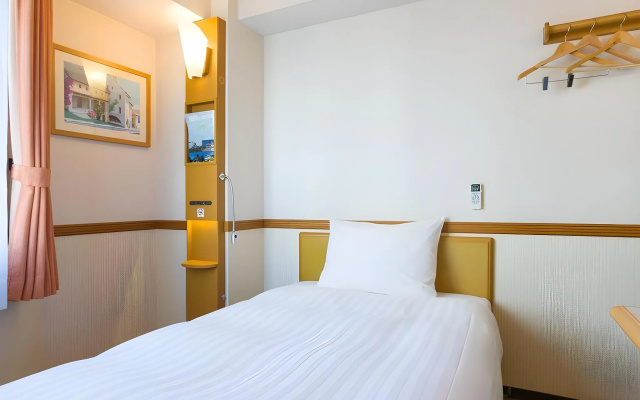 Toyoko Inn Fukuoka Tenjin – Guest Rooms – Fukuoka