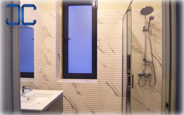 Click! Apartment by JC