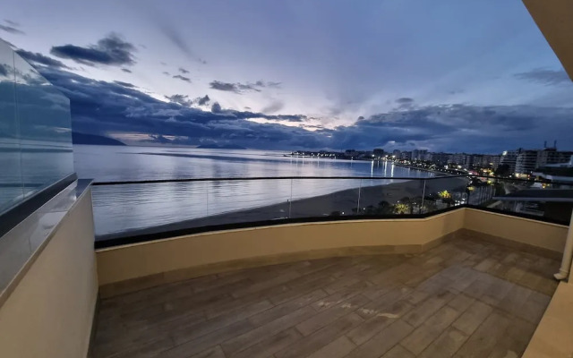 Bes' Sea View Studio
