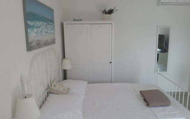 Studio Apartment Luce 2
