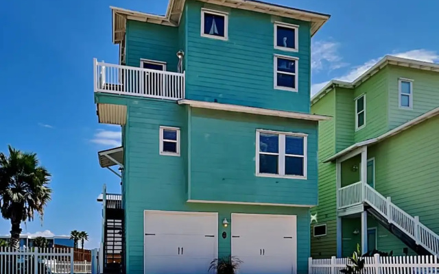 The Fire Escape by Silver Sands Vacation Rentals