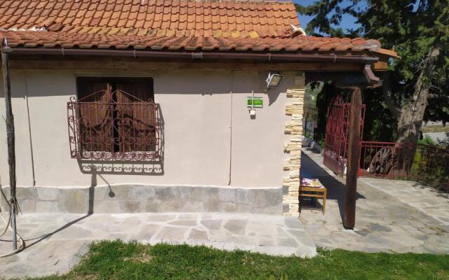 Real Holidays Antoniadou - Rustic House