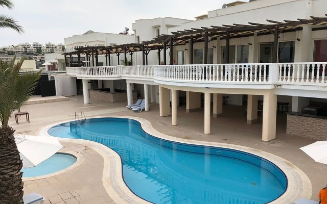 3 Bedrooms Apartment Lake View 5 by Likya Global