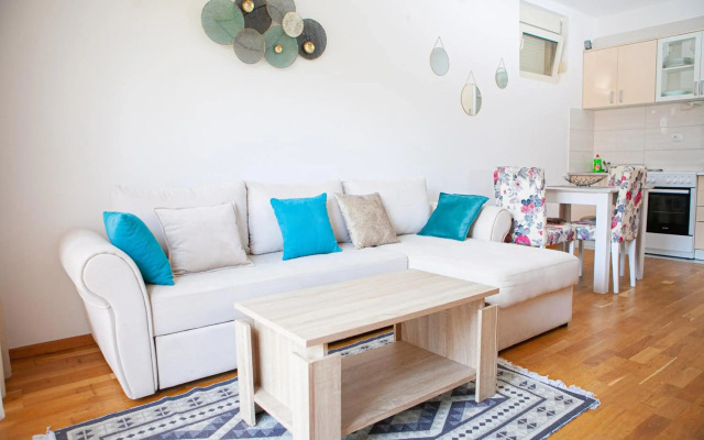 Apartments LORA Cetinjska18