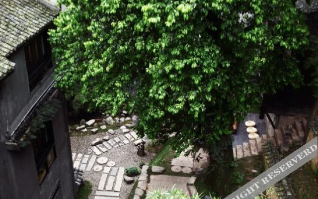 QingXi Zen Courtyard Retreat in Fenghuang