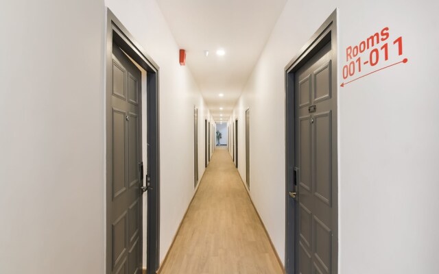 OYO Townhouse 217 The Awadh Airport