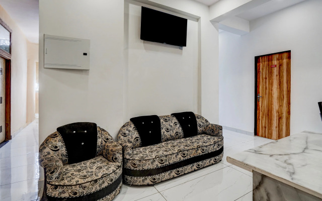 Collection O Iskcon Temple Mansarovar Formerly Chinar Inn