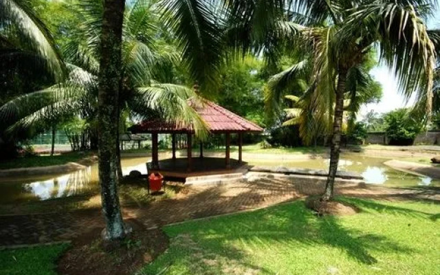 Capital O 1662 Ole Suites Hotel