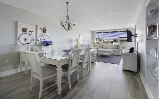 Loggerhead 314 2 Bedroom Condo by RedAwning