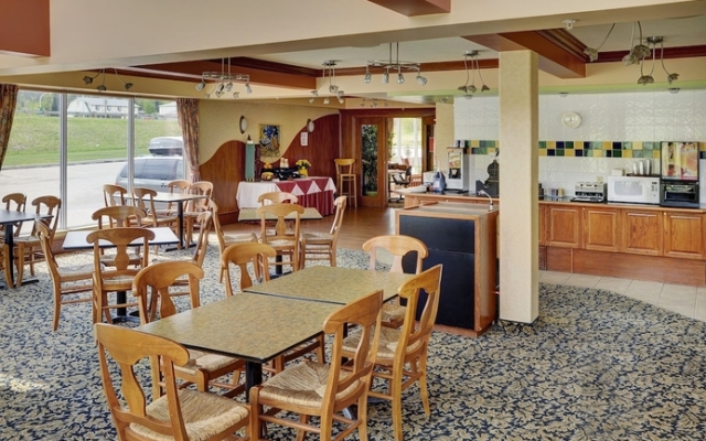 Lakeview Inns & Suites - Hinton