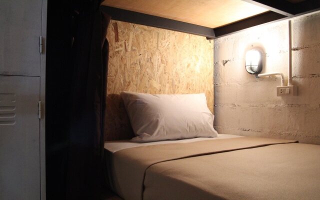 Vitamin Sea Hostel Phuket