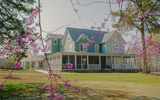 Pratt Place Inn and Barn