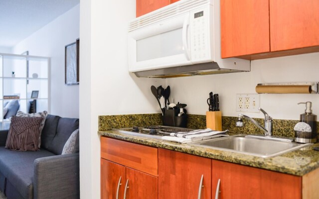 Amazing Studio Apt BRICKELL With pool