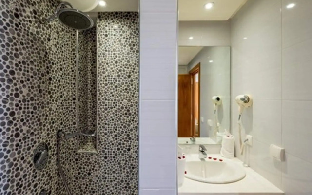 Ayoub Hotel & Spa