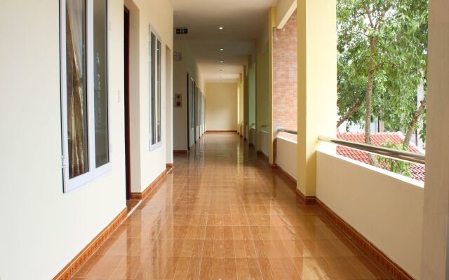 Hoa Binh Hotel