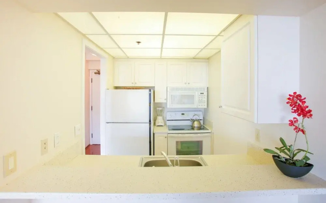 Whaler On Kaanapali 763 Studio Bedroom Condo by Redawning