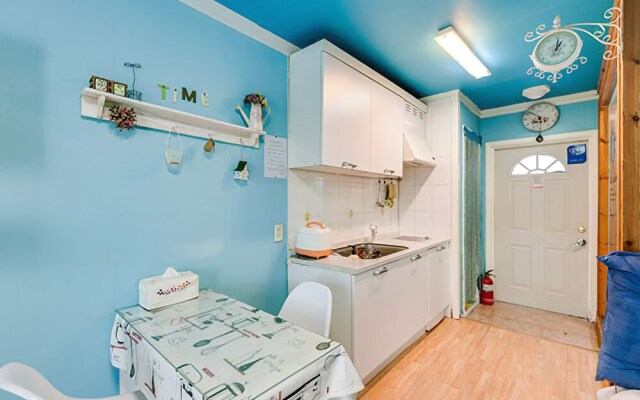 Yangyang Seorak Spa Herbvill Pension