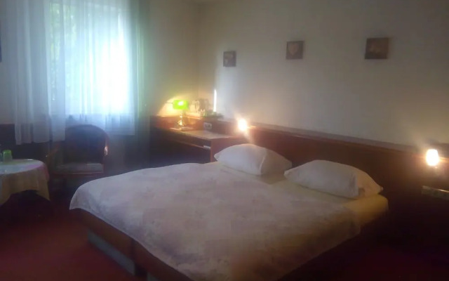 Hotel Palla Garni