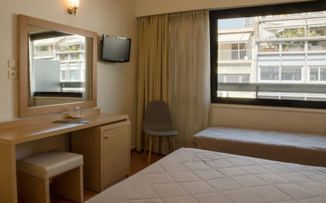 Parnon Hotel