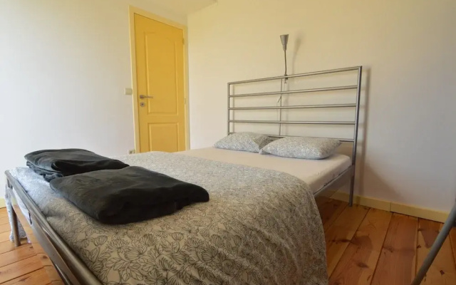 Apartment in Halenfeld-amel With Terrace