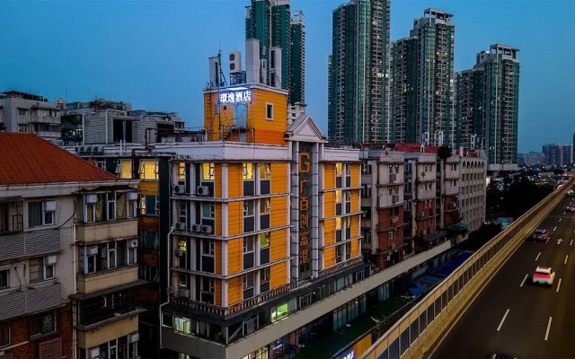 Huanyi Hotel