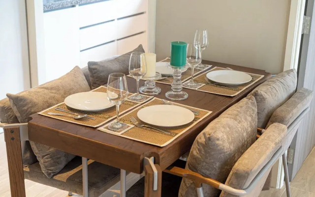 Diamond Condominium 2506