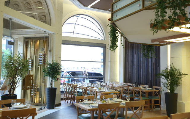 Golden Tulip Serenada Hamra Hotel