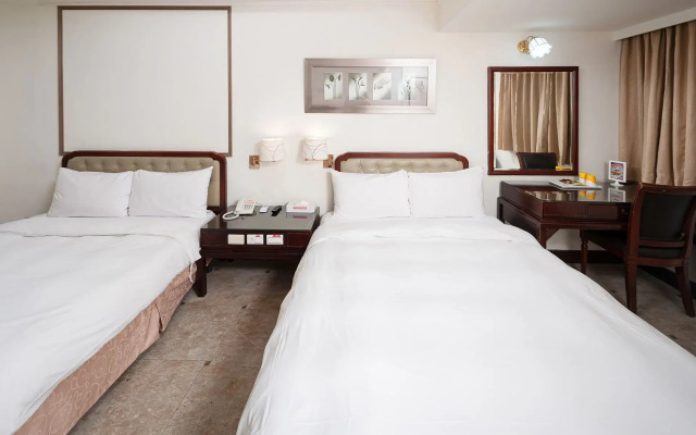 Peach Hotel