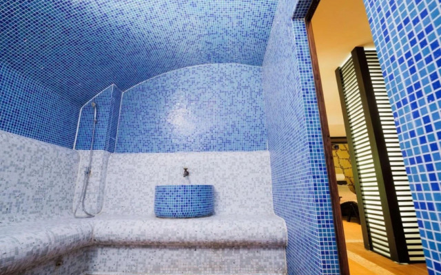 Local Stay Hotel, BW Signature Collection