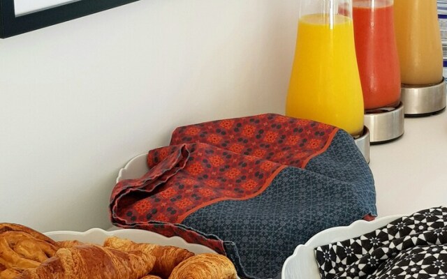 akemi b&b