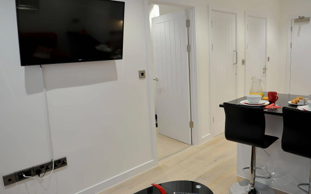 Select Serviced Accommodation - Garrard House