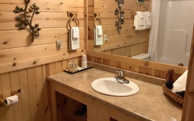 Nacoochee Valley Lodge