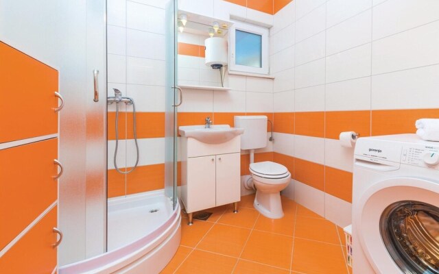 Amazing Apartment in Plano With Wifi and 2 Bedrooms