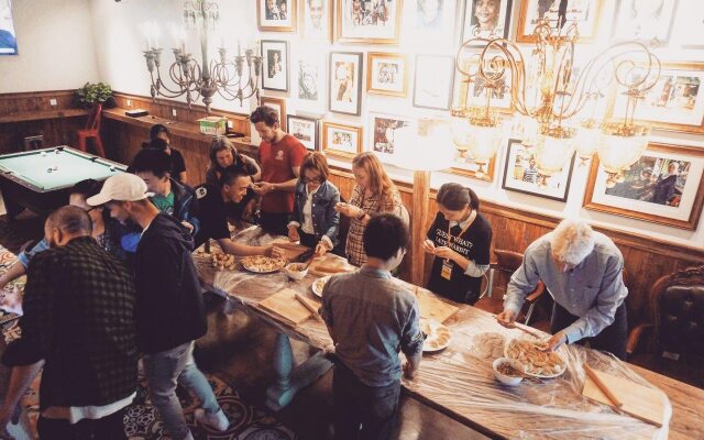 Chengdu Sonderia Hostel&Bar-Lazybones