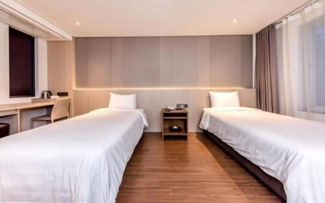 Noblepia Hotel